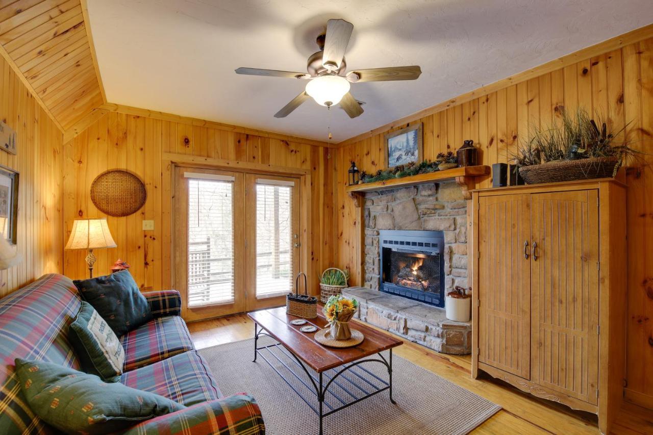 Smoky Mountains Cabin With Hot Tub, Deck And Views! Sevierville Eksteriør bilde