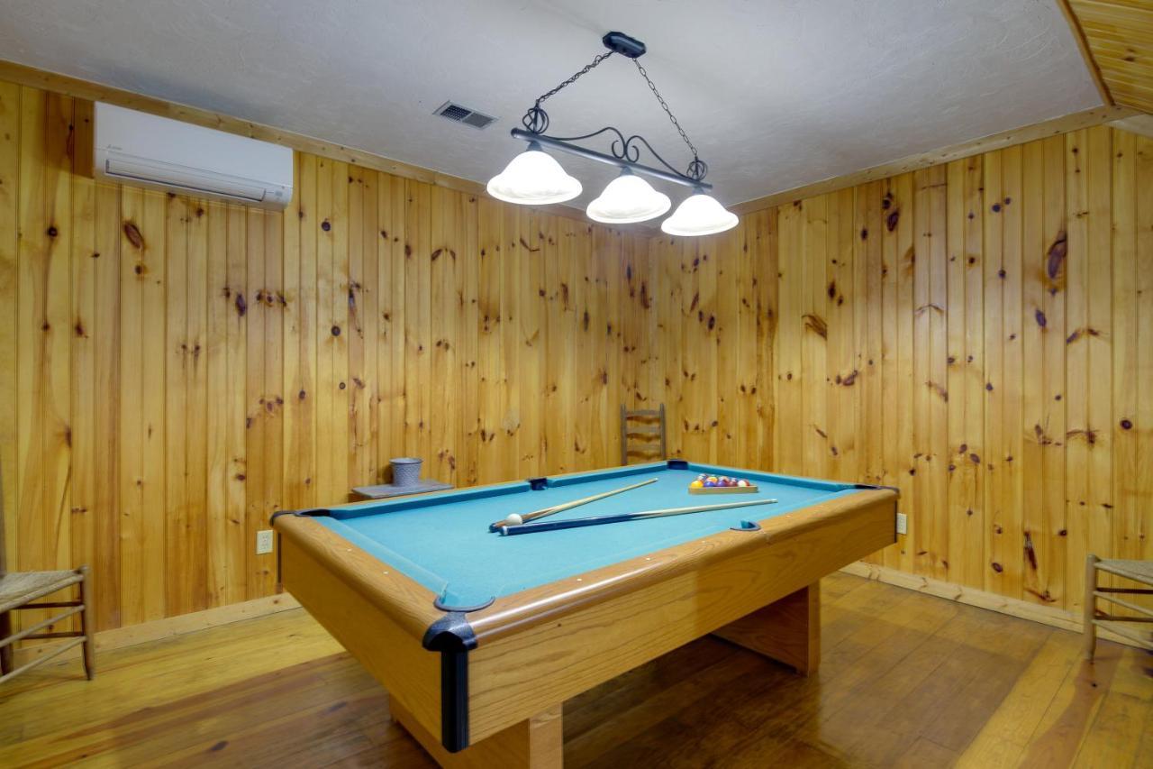 Smoky Mountains Cabin With Hot Tub, Deck And Views! Sevierville Eksteriør bilde