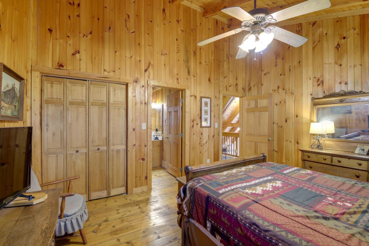 Smoky Mountains Cabin With Hot Tub, Deck And Views! Sevierville Eksteriør bilde