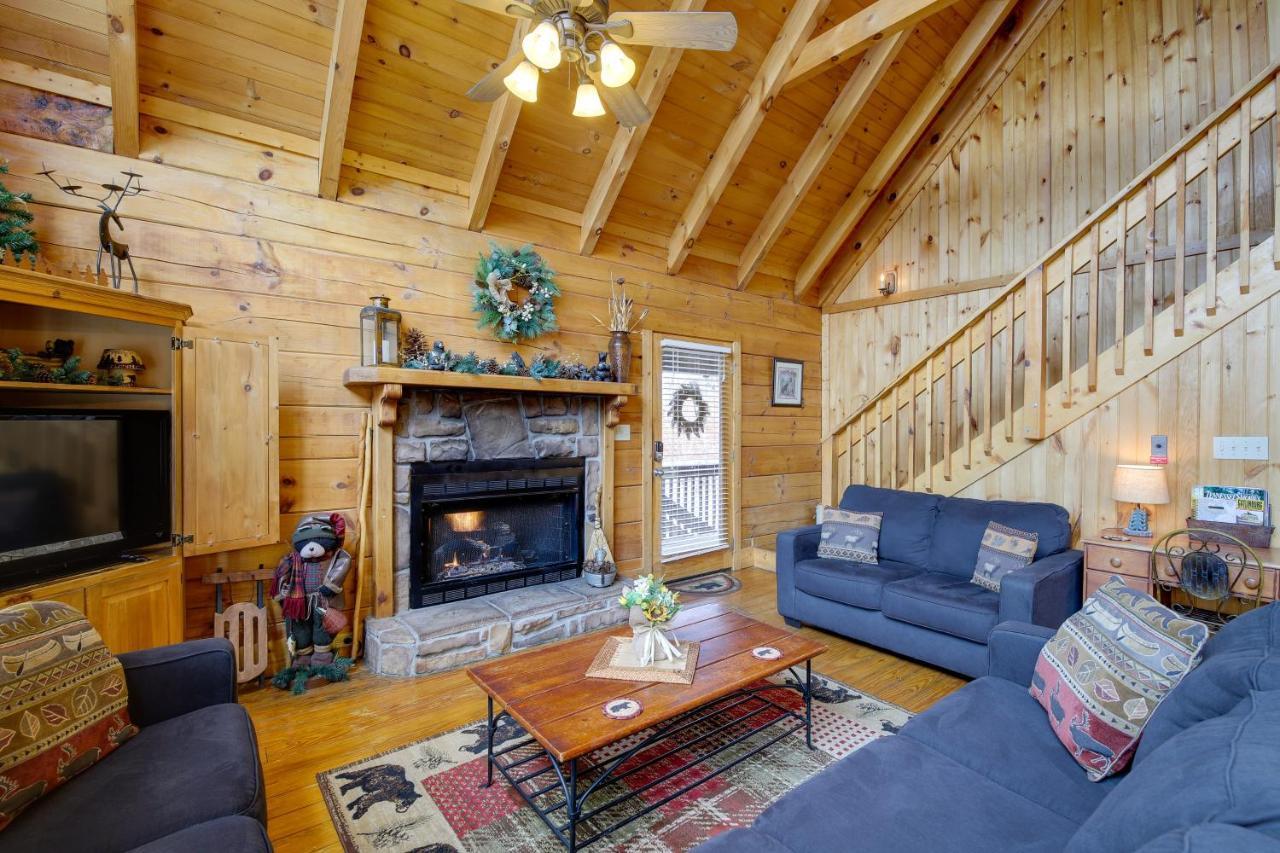 Smoky Mountains Cabin With Hot Tub, Deck And Views! Sevierville Eksteriør bilde