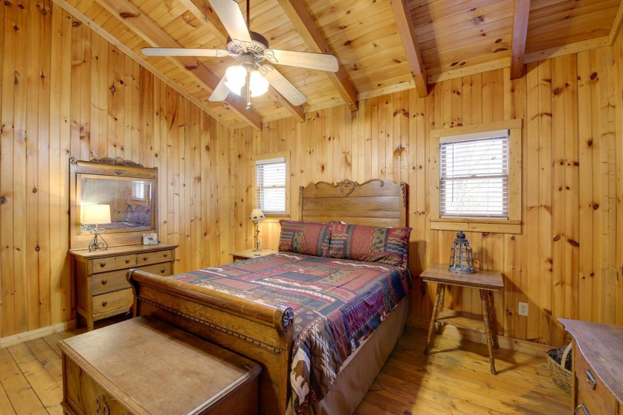 Smoky Mountains Cabin With Hot Tub, Deck And Views! Sevierville Eksteriør bilde